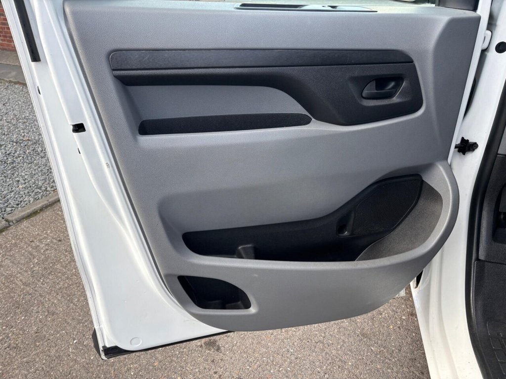 Used Vauxhall Vivaro 2020 for sale - 77835919: Photo 22