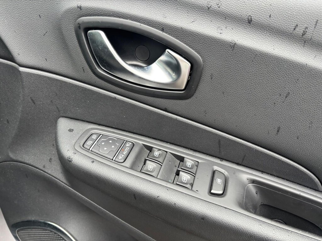 Used Renault Captur 2017 for sale - 77850381: Photo 14