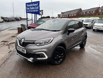 Used Renault Captur 2017 for sale - 77850381: Photo