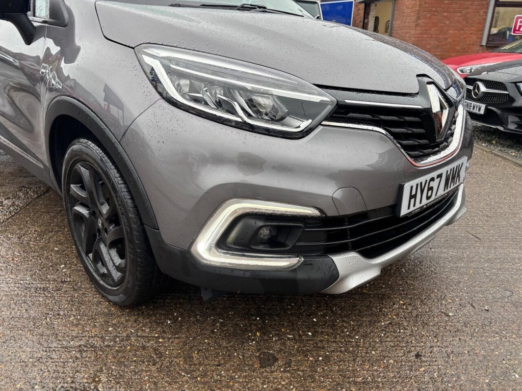 Used Renault Captur 2017 for sale - 77850381: Photo 2