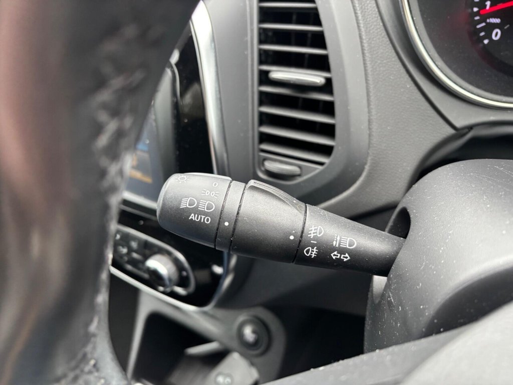 Used Renault Captur 2017 for sale - 77850381: Photo 27