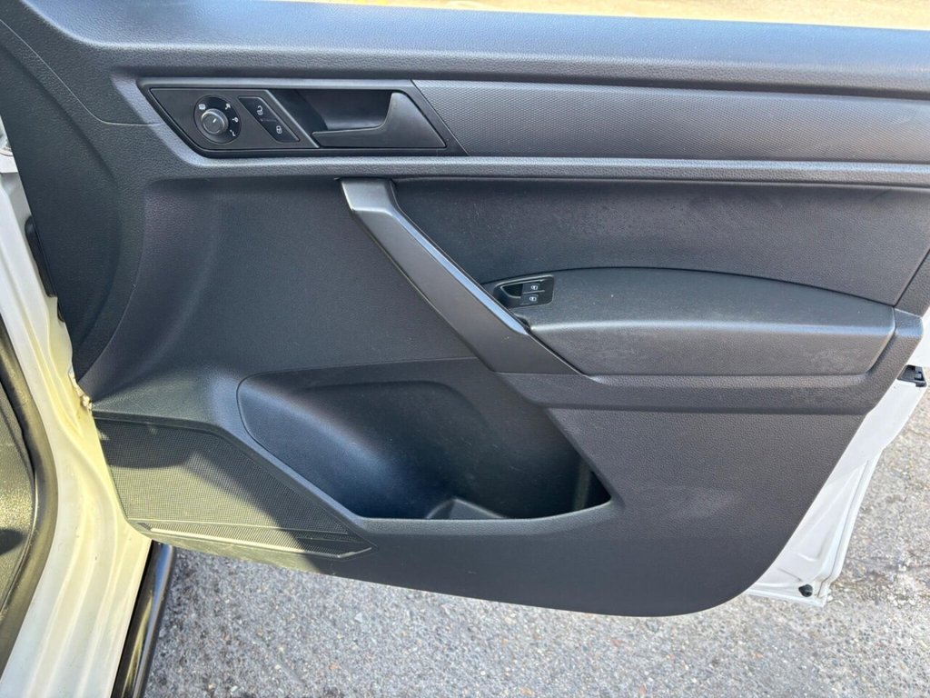 Used Volkswagen Caddy 2016 for sale - 77748904: Photo 17