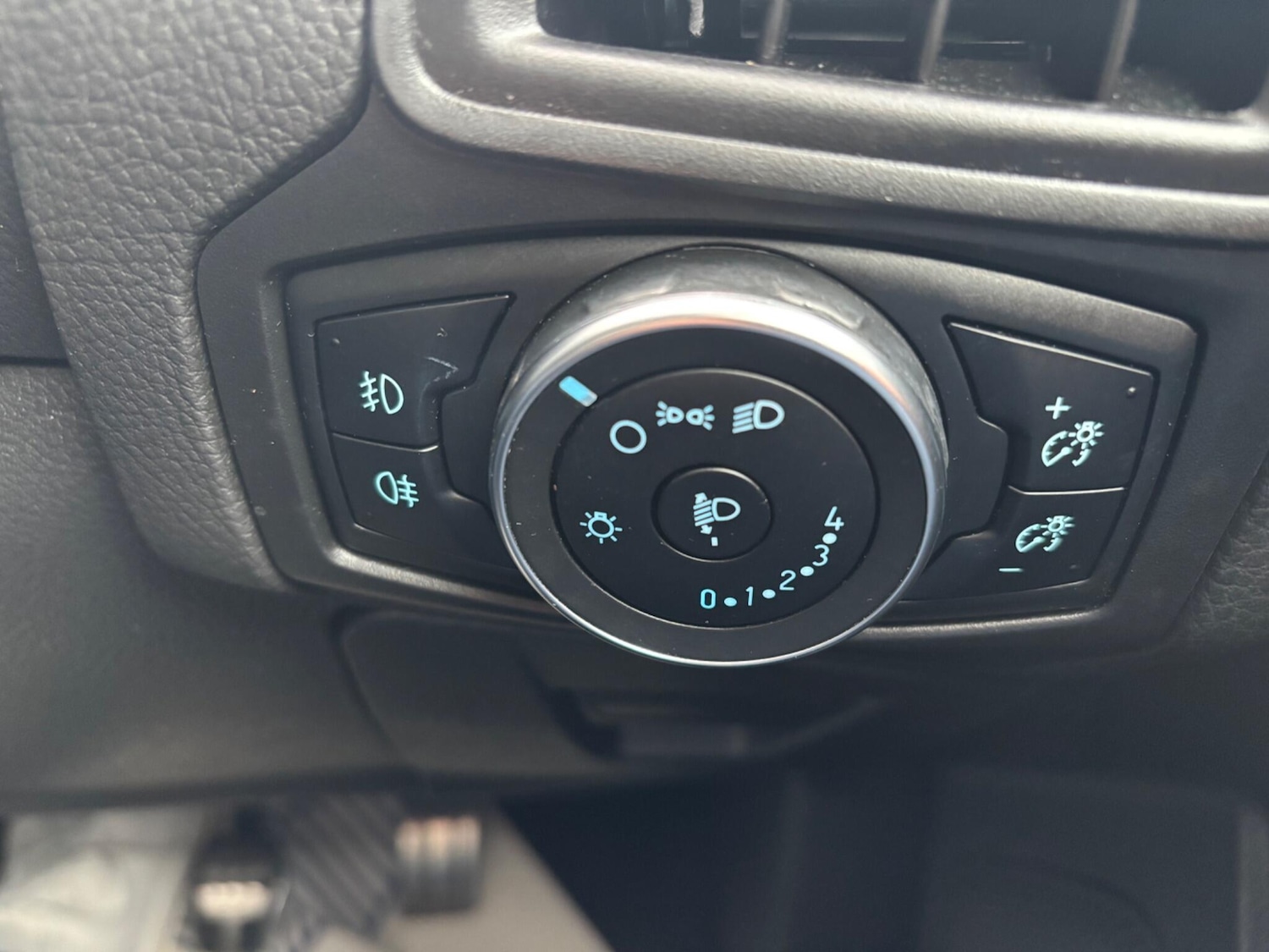 Used Ford Focus 2018 for sale - 76573701: Photo 34