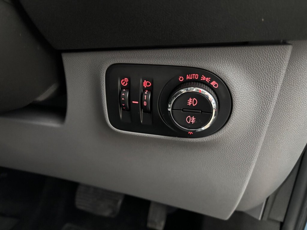 Used Vauxhall Corsa 2017 for sale - 77668962: Photo 22