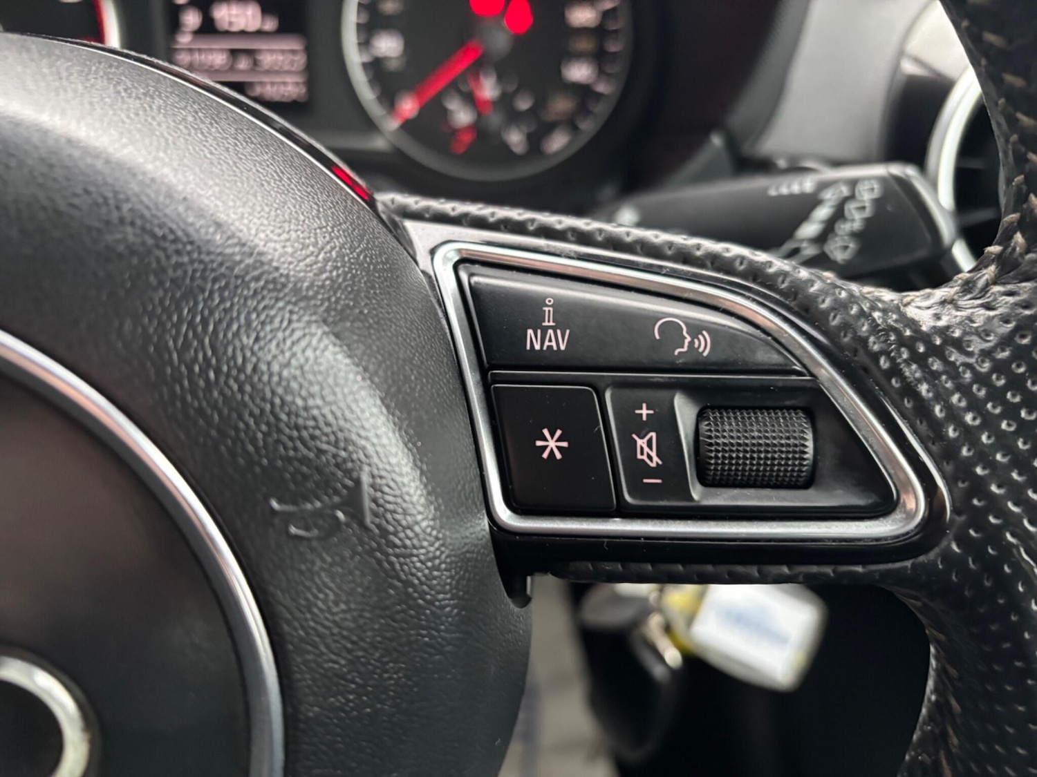 Used Audi A1 2014 for sale - 76742414: Photo 32