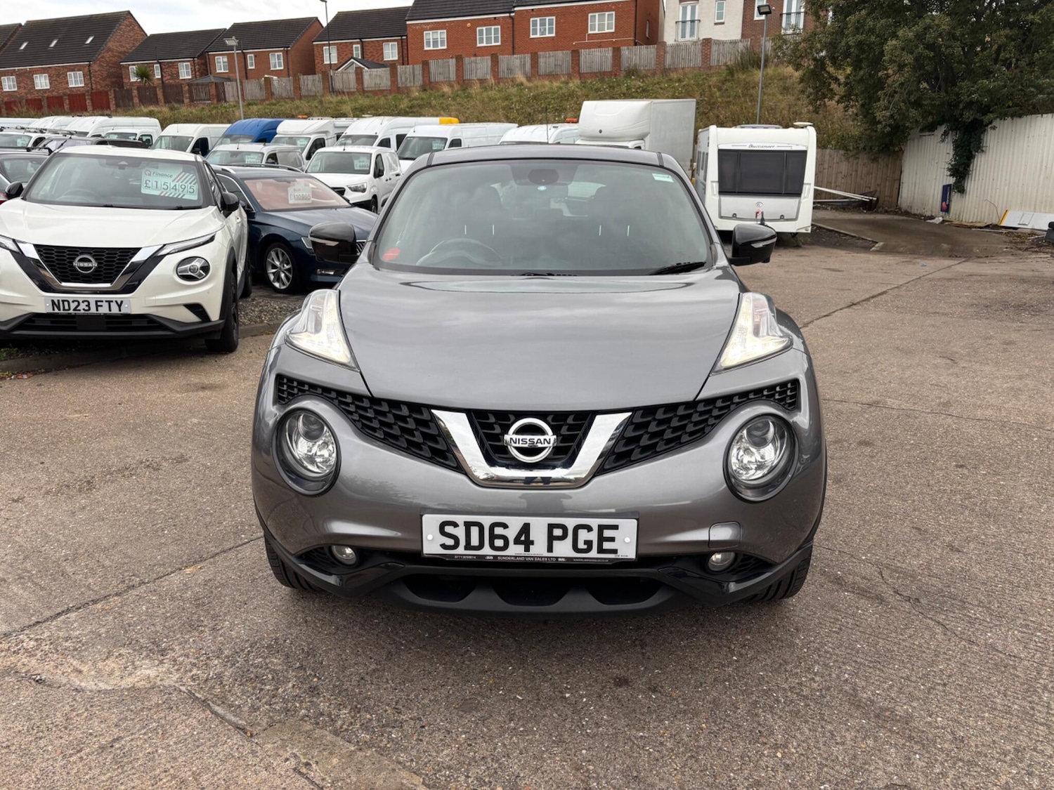 Used Nissan Juke 2014 for sale - 76215551: Photo 2
