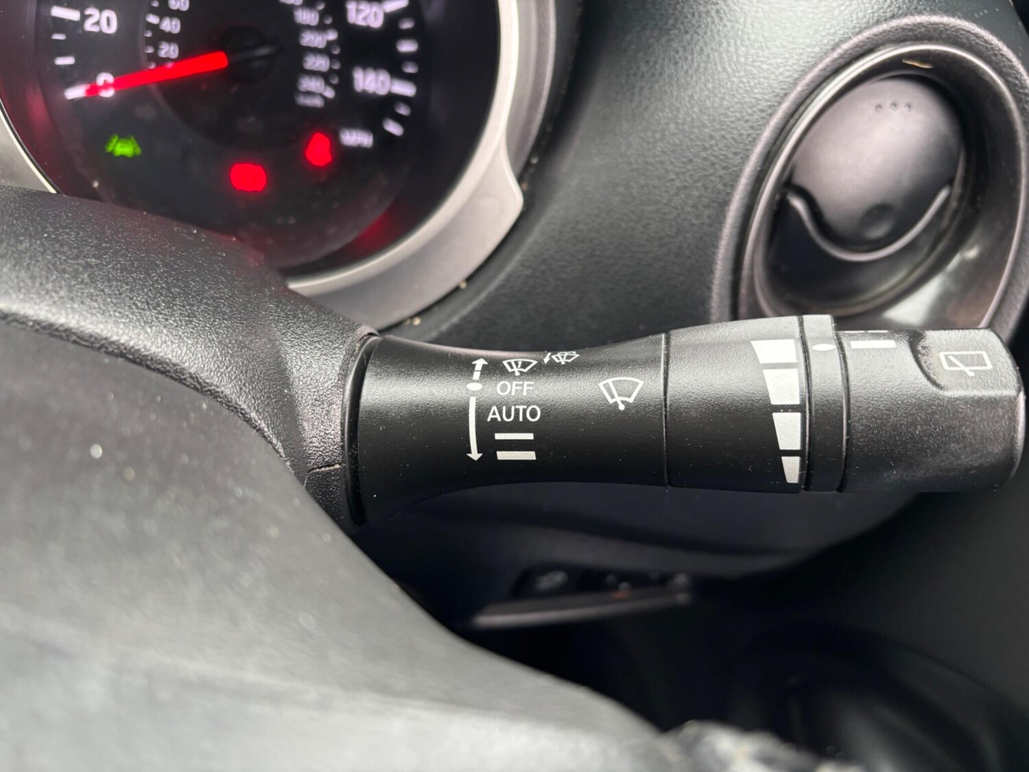 Used Nissan Juke 2014 for sale - 76215551: Photo 31