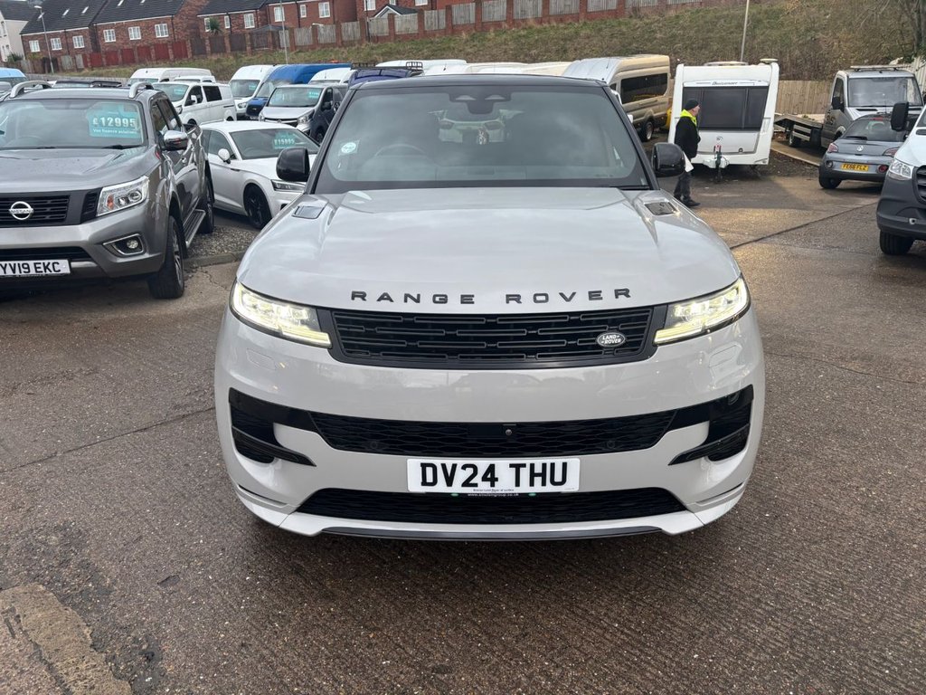 Used Land Rover Range Rover Sport 2024 for sale - 77188557: Photo 2