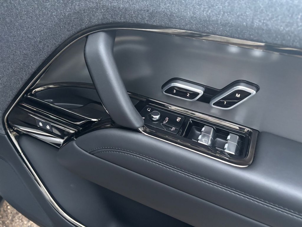 Used Land Rover Range Rover Sport 2024 for sale - 77188557: Photo 21