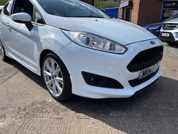 Used Ford Fiesta 2014 for sale - 78401704: Photo
