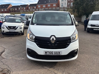Used Renault Trafic 2017 for sale - 76214892: Photo