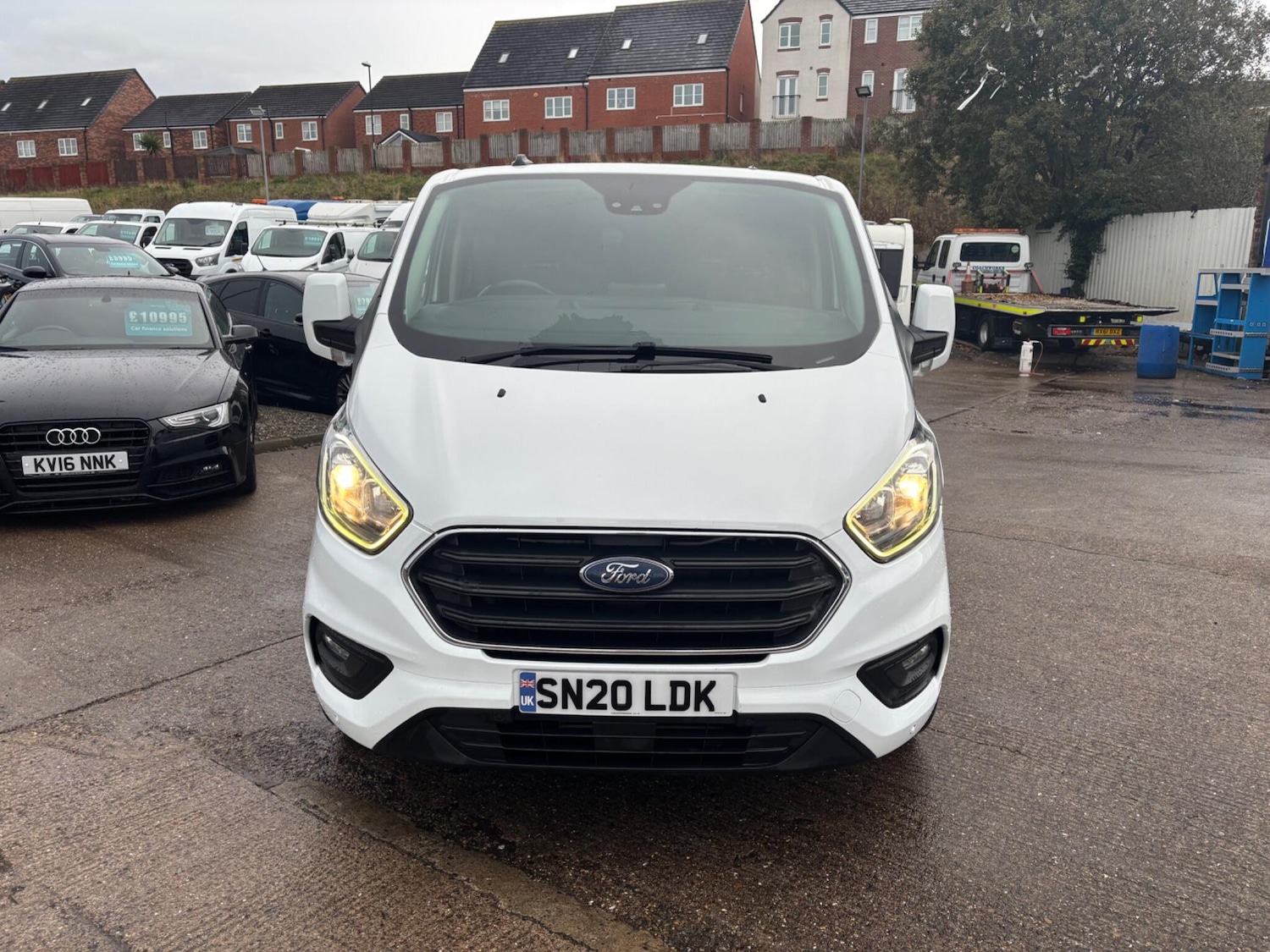 Used Ford Transit Custom 2020 for sale - 76550331: Photo 2