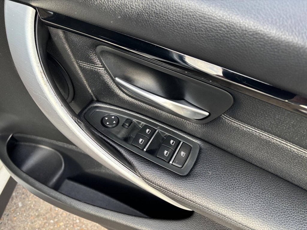 Used BMW 3 Series 2017 for sale - 77594416: Photo 16