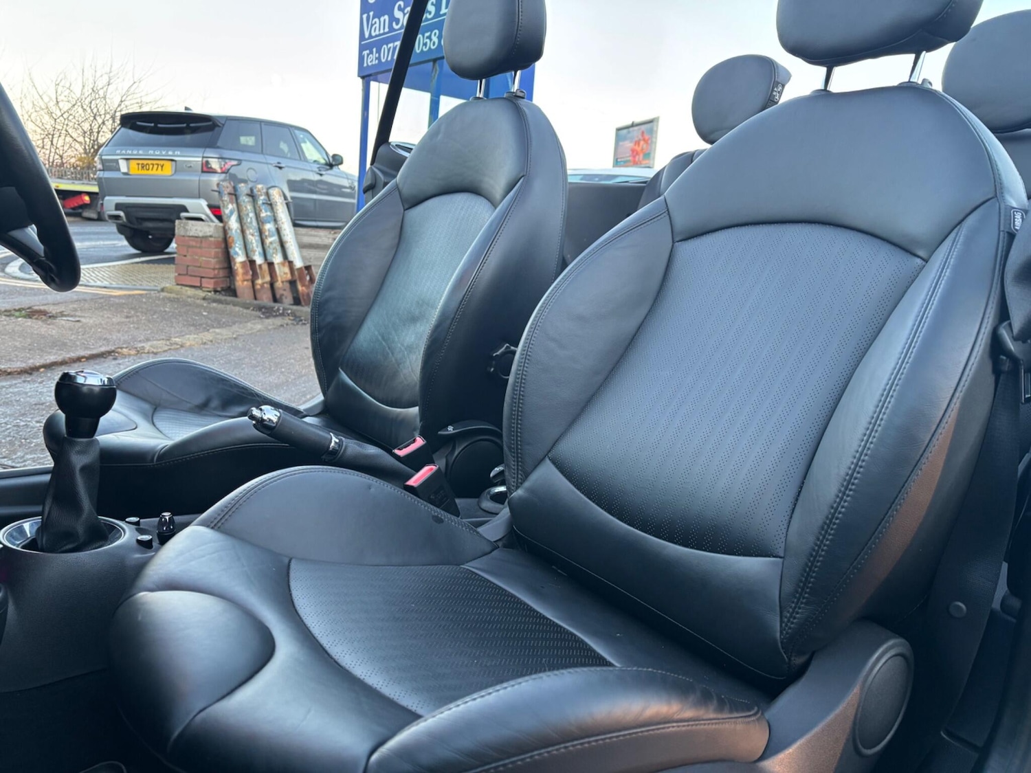 Used MINI Convertible 2015 for sale - 76801060: Photo 23