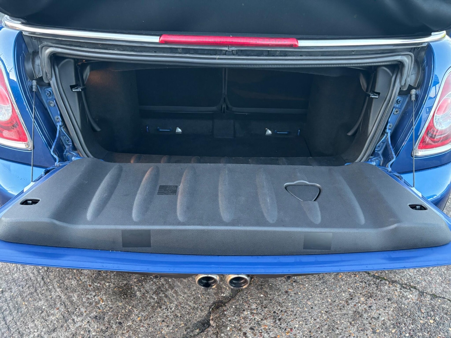 Used MINI Convertible 2015 for sale - 76801060: Photo 25