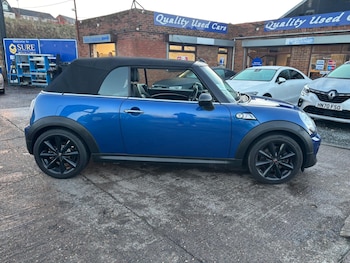 Used MINI Convertible 2015 for sale - 76801060: Photo