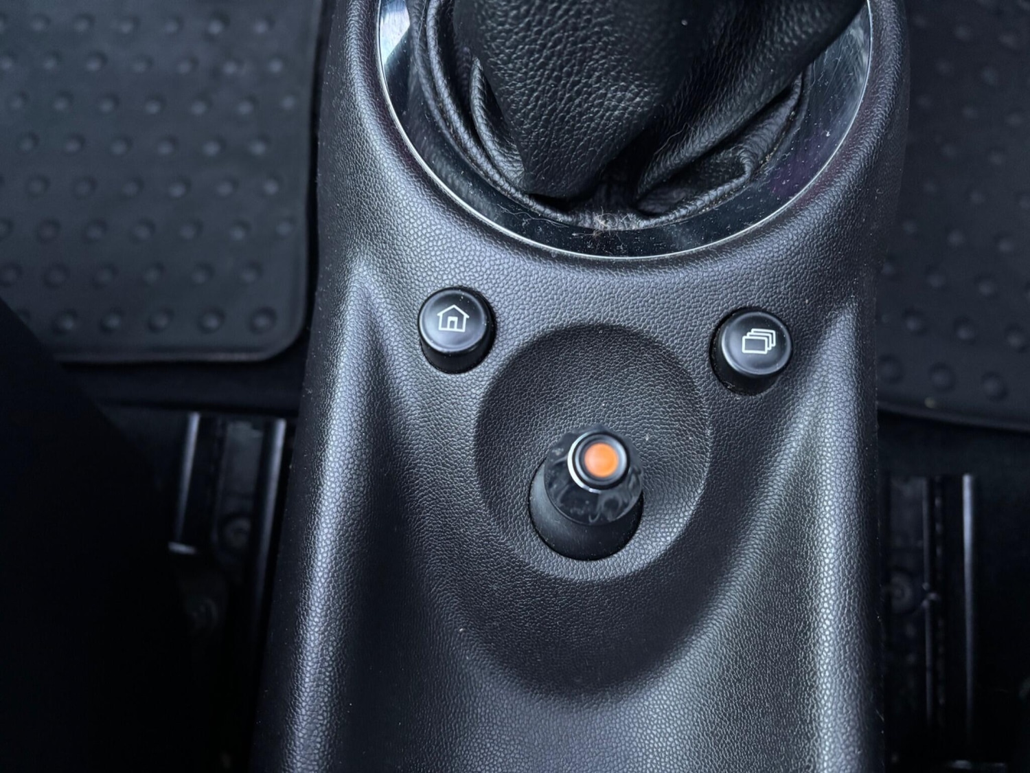 Used MINI Convertible 2015 for sale - 76801060: Photo 32