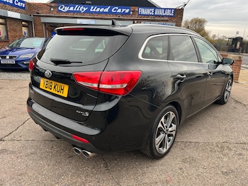 Used Kia Ceed 2018 for sale - 76498735: Photo