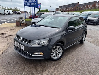 Used Volkswagen Polo 2015 for sale - 78769111: Photo