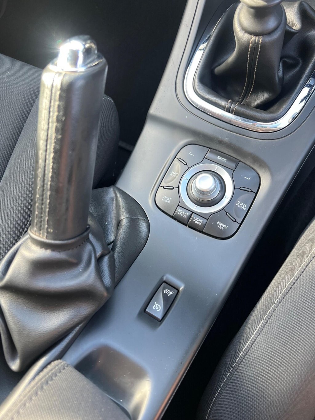 Used Renault Megane 2014 for sale - 78044441: Photo 24