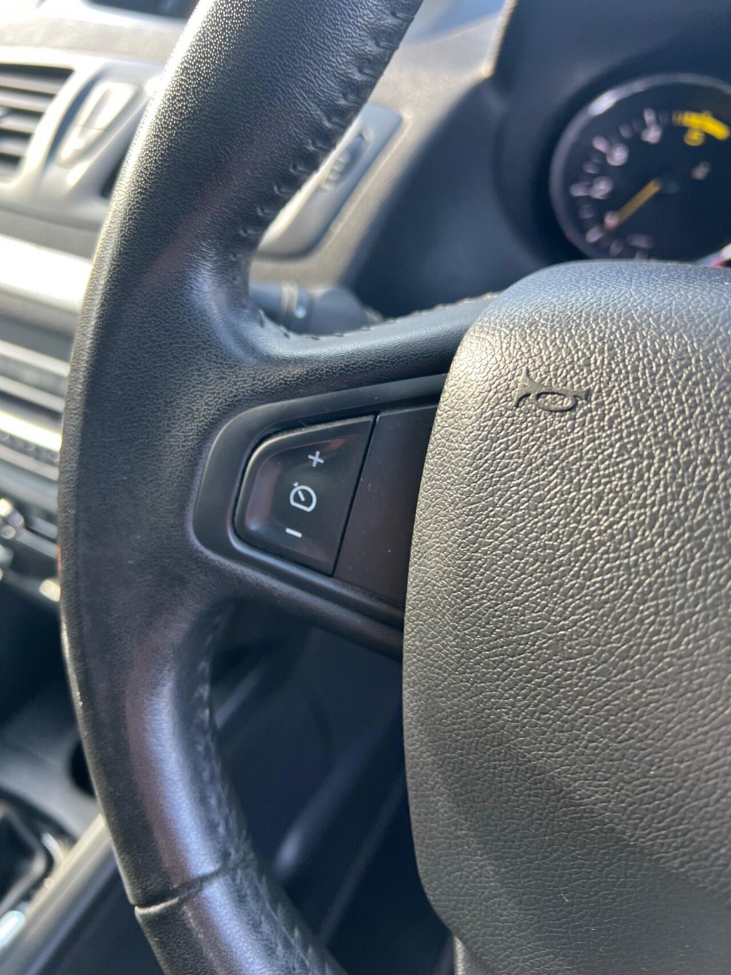 Used Renault Megane 2014 for sale - 78044441: Photo 26