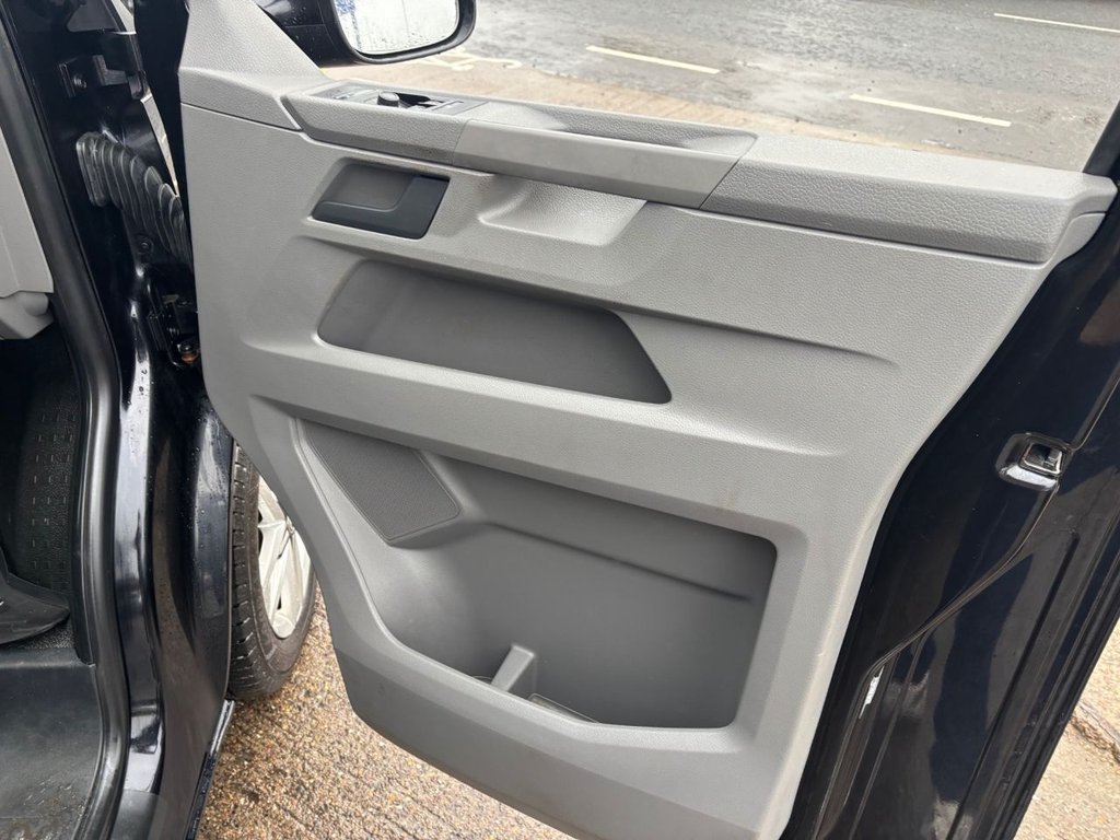 Used Volkswagen Transporter 2021 for sale - 77250727: Photo 25