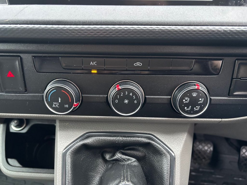 Used Volkswagen Transporter 2021 for sale - 77250727: Photo 31