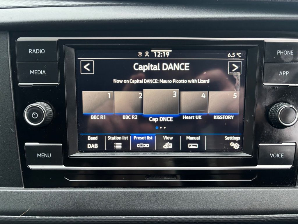 Used Volkswagen Transporter 2021 for sale - 77250727: Photo 36