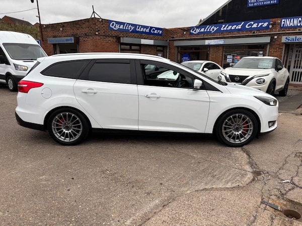 Used Ford Focus 2016 for sale - 76294532: Photo 4