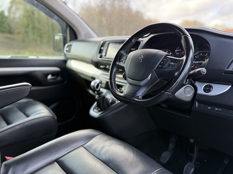 Used Peugeot Traveller 2018 for sale - 77821879: Photo 10