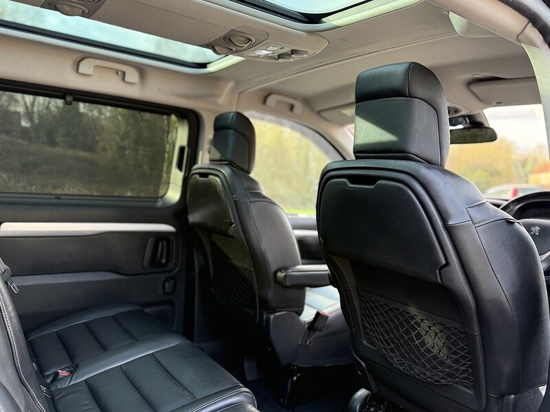 Used Peugeot Traveller 2018 for sale - 77821879: Photo 16