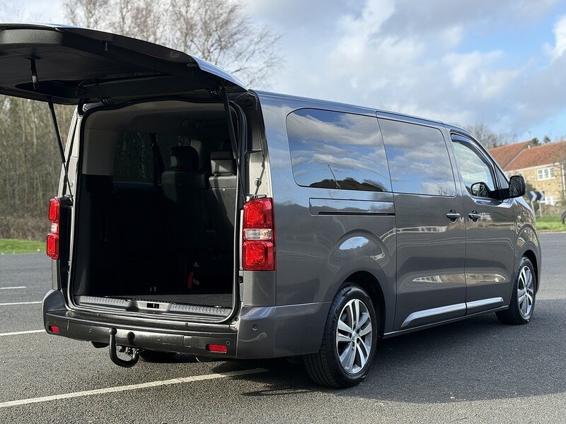 Used Peugeot Traveller 2018 for sale - 77821879: Photo 23