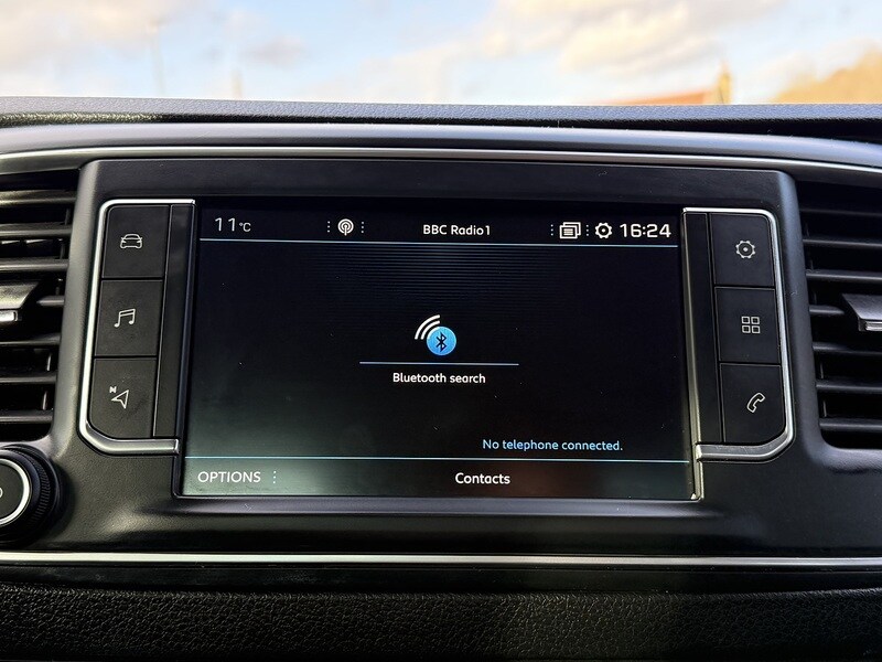 Used Peugeot Traveller 2018 for sale - 77821879: Photo 27