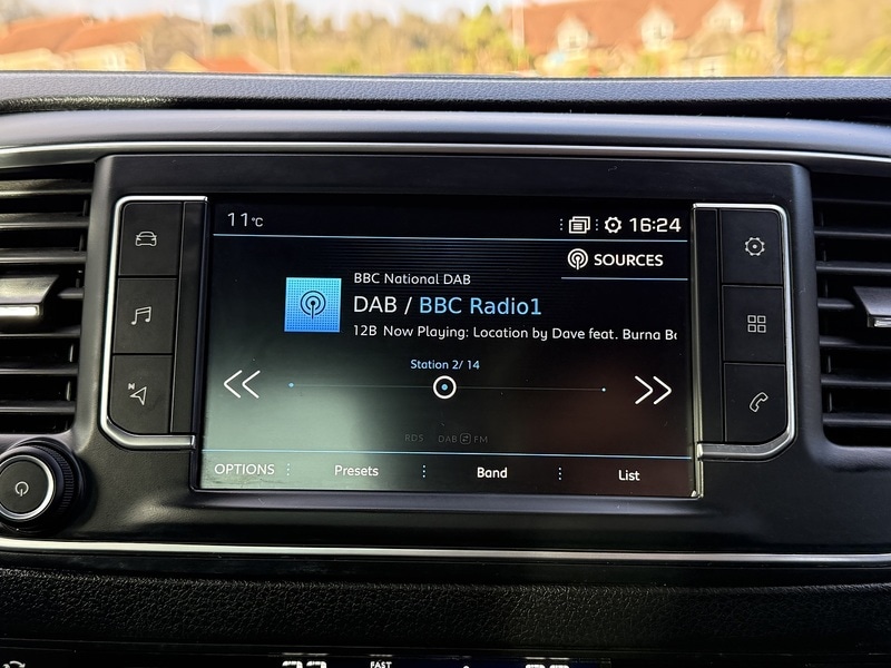 Used Peugeot Traveller 2018 for sale - 77821879: Photo 28