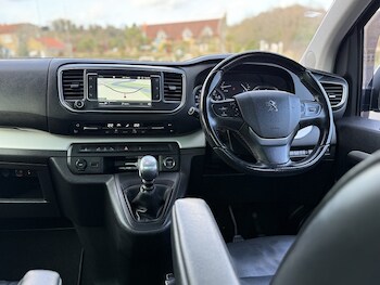 Used Peugeot Traveller 2018 for sale - 77821879: Photo
