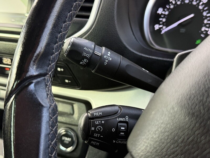 Used Peugeot Traveller 2018 for sale - 77821879: Photo 34