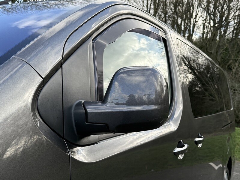 Used Peugeot Traveller 2018 for sale - 77821879: Photo 37