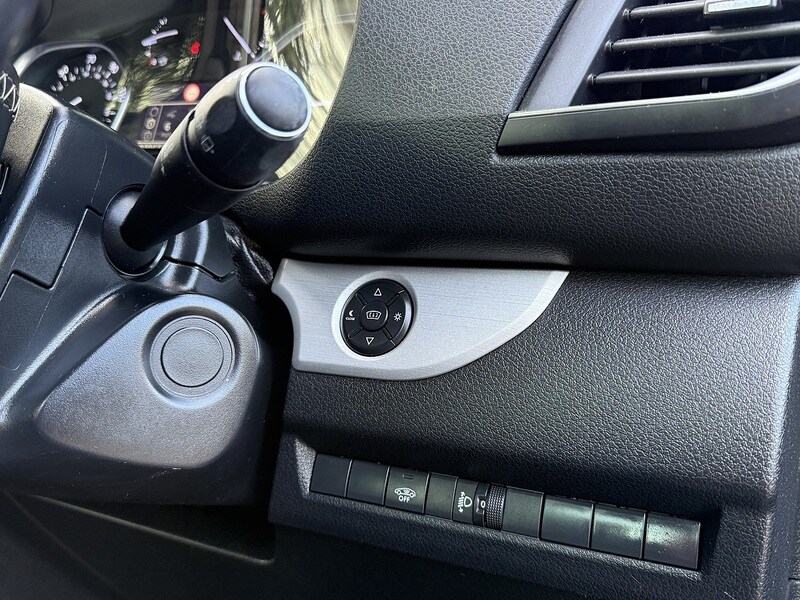 Used Peugeot Traveller 2018 for sale - 77821879: Photo 43