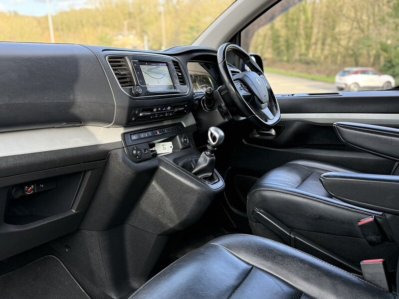 Used Peugeot Traveller 2018 for sale - 77821879: Photo 46