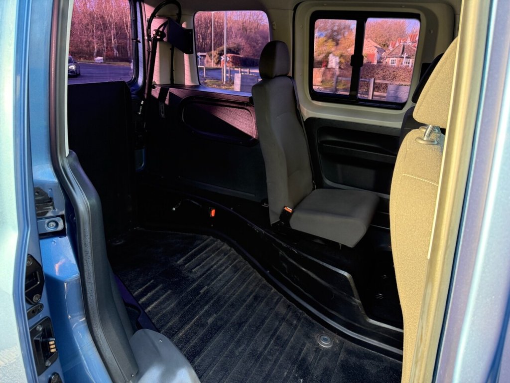 Used Volkswagen Caddy Life 2016 for sale - 76941643: Photo 17