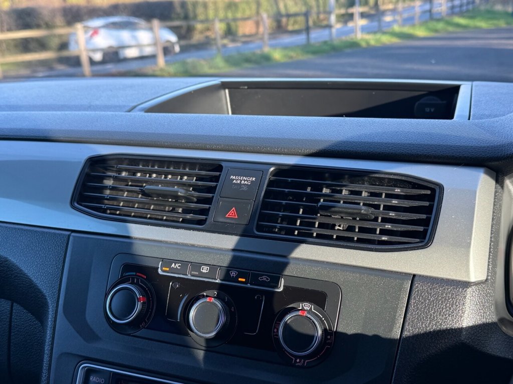 Used Volkswagen Caddy Life 2016 for sale - 76941643: Photo 28