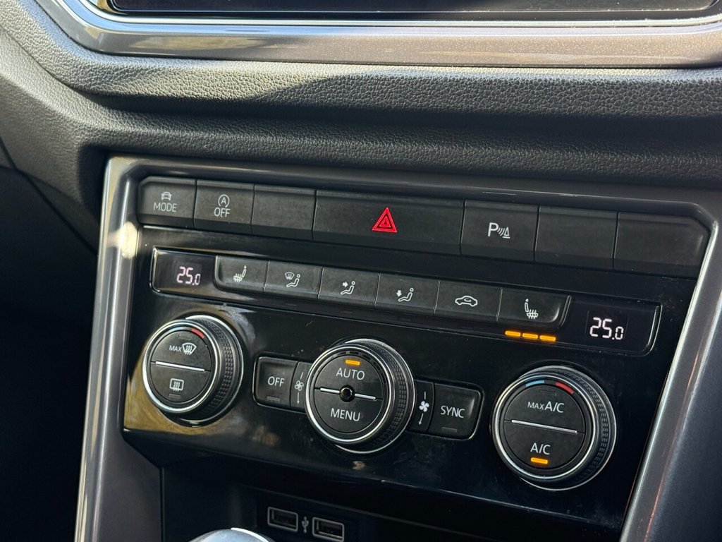 Used Volkswagen T-Roc 2020 for sale - 76367825: Photo 27