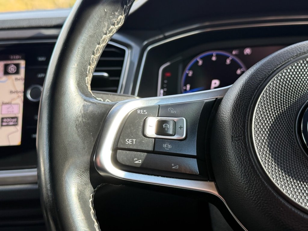 Used Volkswagen T-Roc 2020 for sale - 76367825: Photo 30