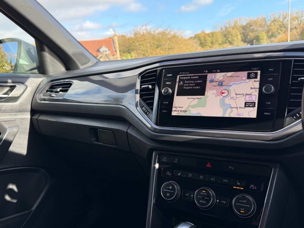 Used Volkswagen T-Roc 2020 for sale - 76367825: Photo 37