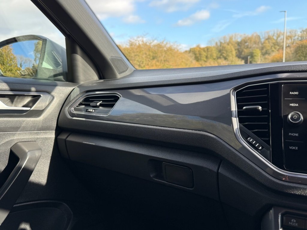 Used Volkswagen T-Roc 2020 for sale - 76367825: Photo 38