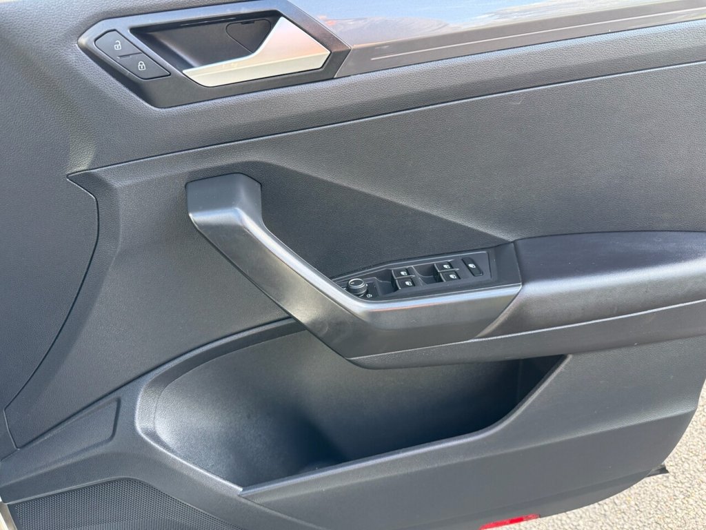 Used Volkswagen T-Roc 2020 for sale - 76367825: Photo 45