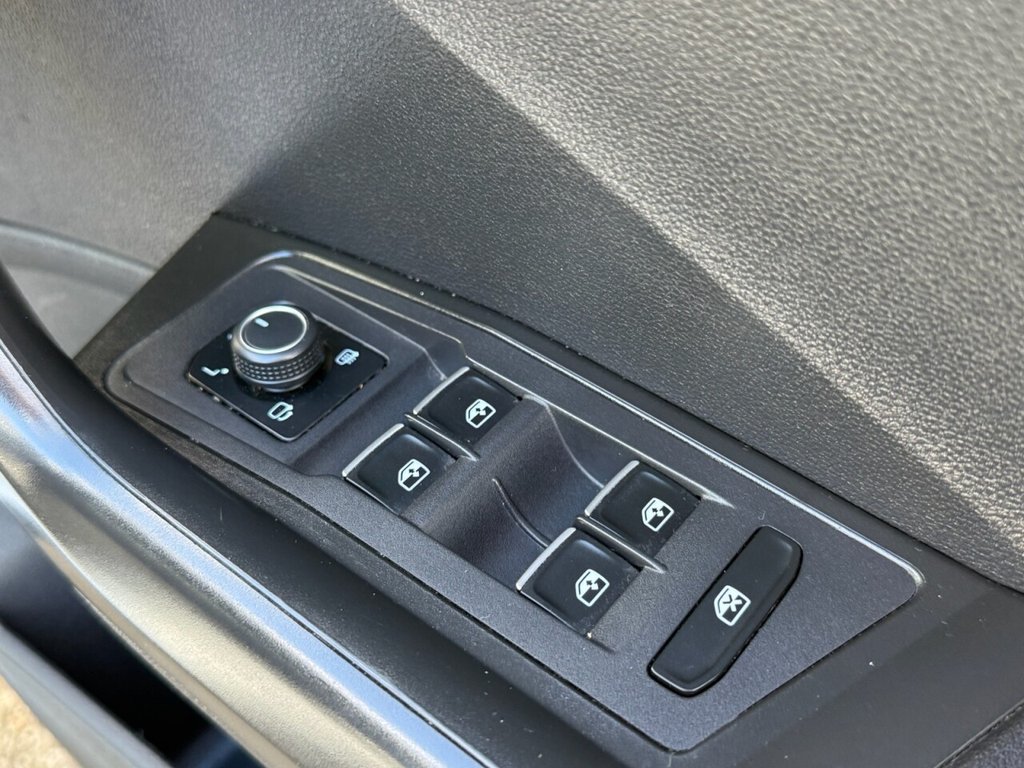 Used Volkswagen T-Roc 2020 for sale - 76367825: Photo 46