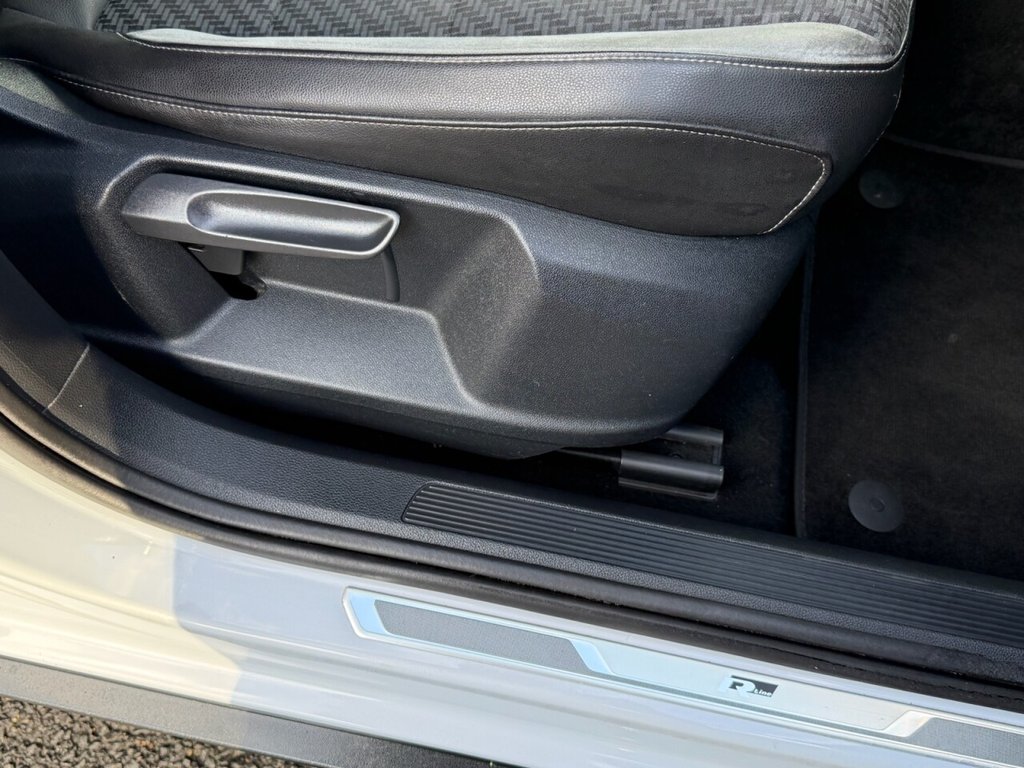 Used Volkswagen T-Roc 2020 for sale - 76367825: Photo 49