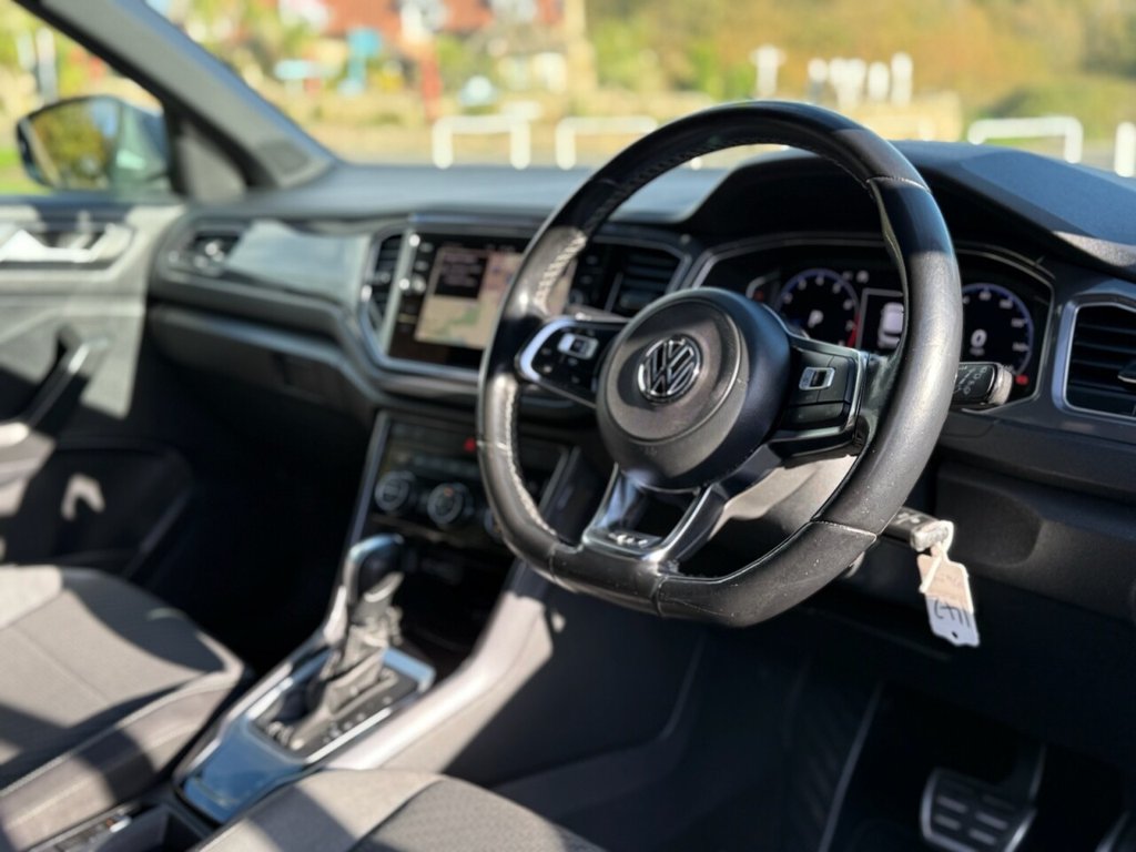 Used Volkswagen T-Roc 2020 for sale - 76367825: Photo 7