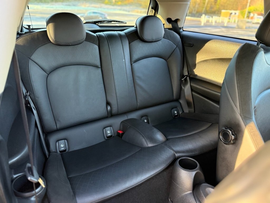 Used MINI Hatch 2018 for sale - 77018130: Photo 16